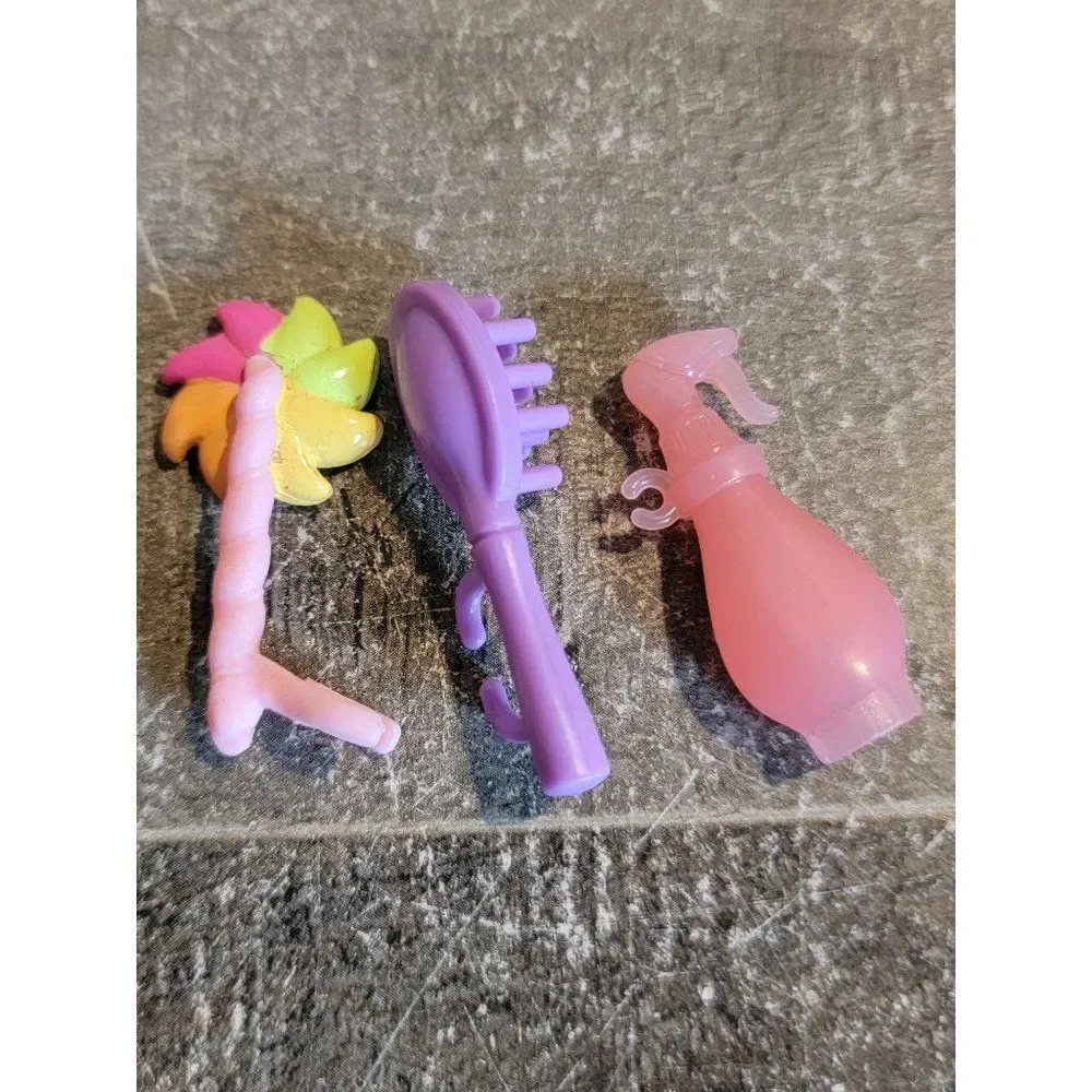 Brush pinwheel pink spray hair doll accessory clip on set‎ toy figure